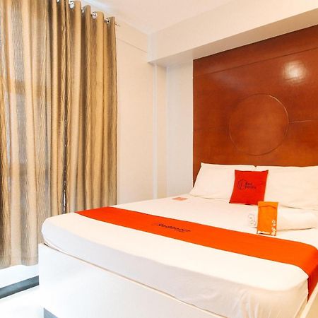 Reddoorz Near Bambang Station Hotell Manila Eksteriør bilde