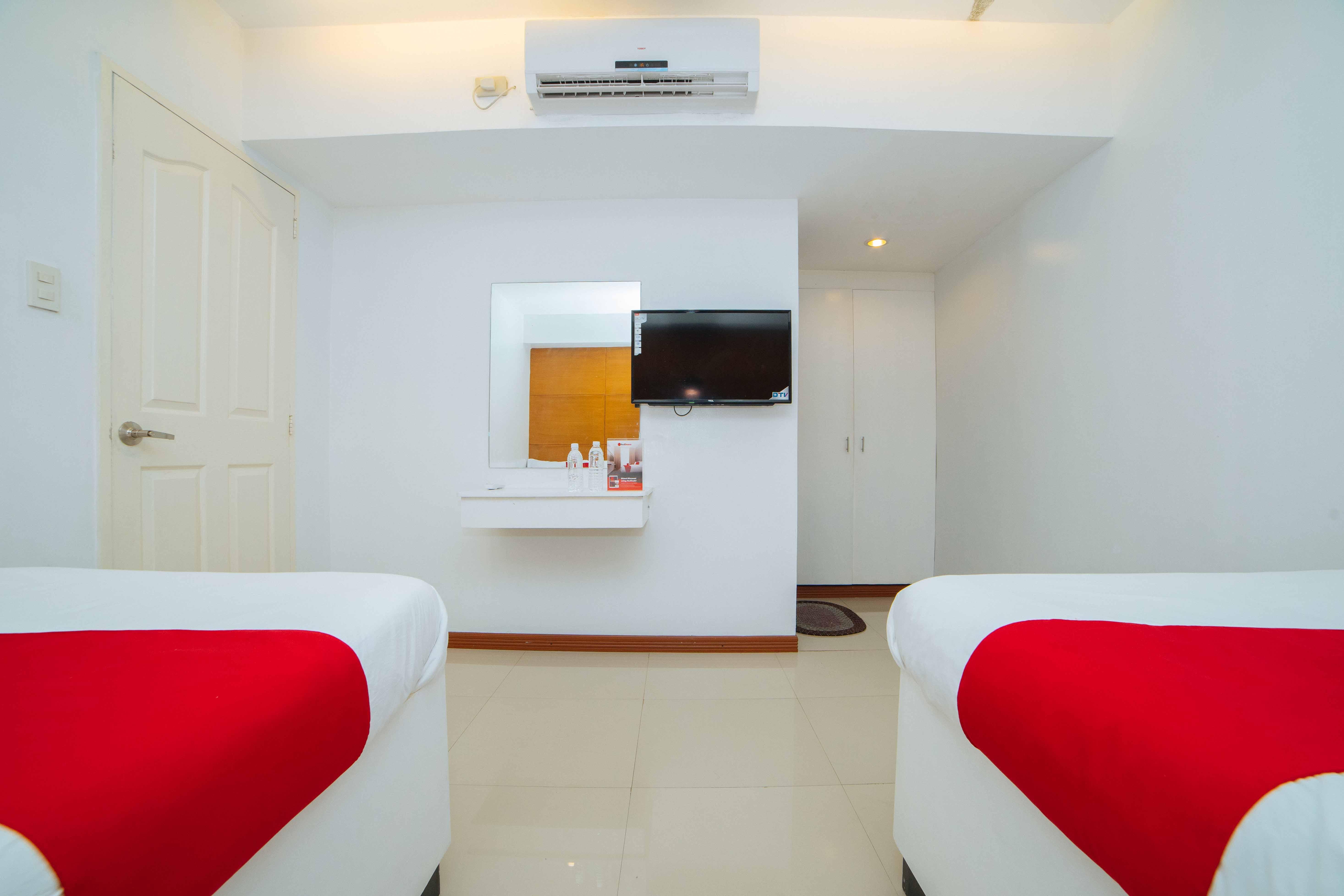 Reddoorz Near Bambang Station Hotell Manila Eksteriør bilde