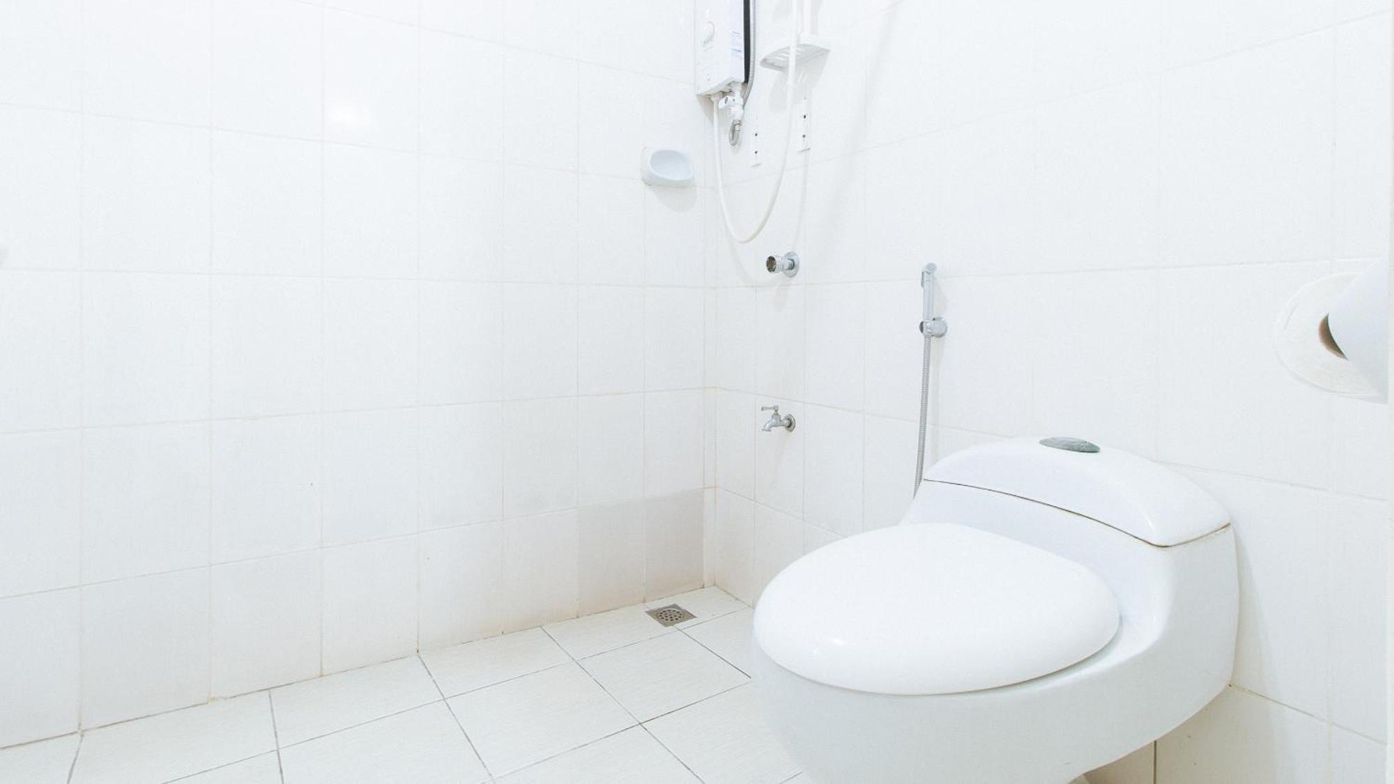 Reddoorz Near Bambang Station Hotell Manila Eksteriør bilde