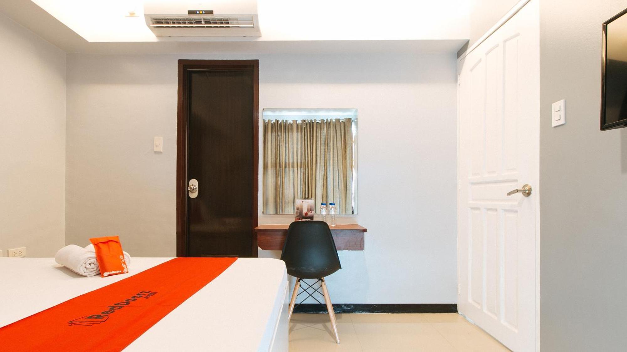 Reddoorz Near Bambang Station Hotell Manila Eksteriør bilde