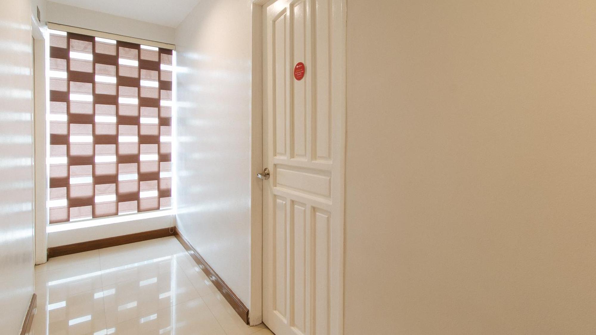 Reddoorz Near Bambang Station Hotell Manila Eksteriør bilde
