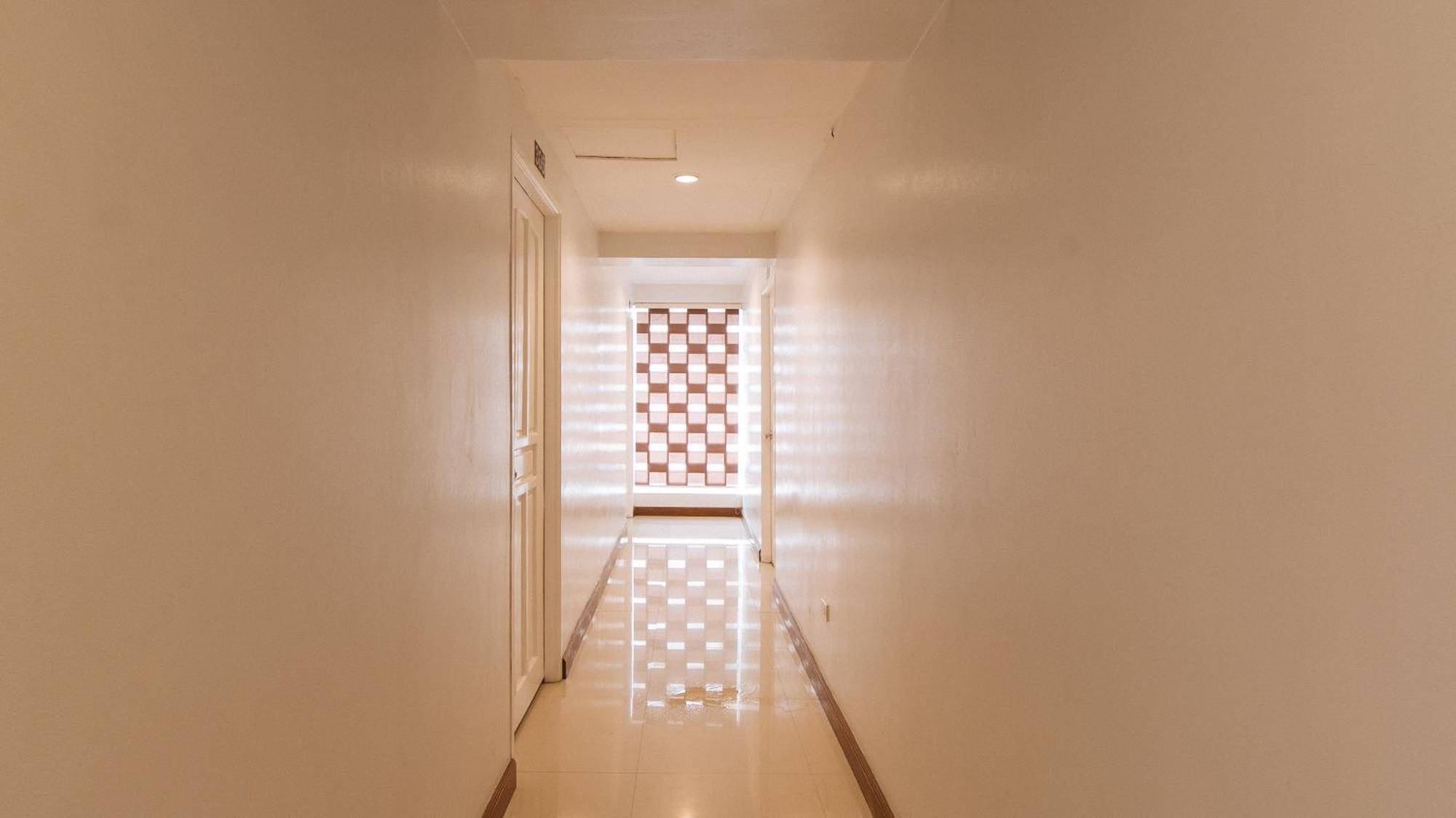 Reddoorz Near Bambang Station Hotell Manila Eksteriør bilde
