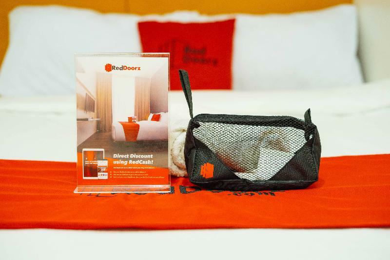 Reddoorz Near Bambang Station Hotell Manila Eksteriør bilde